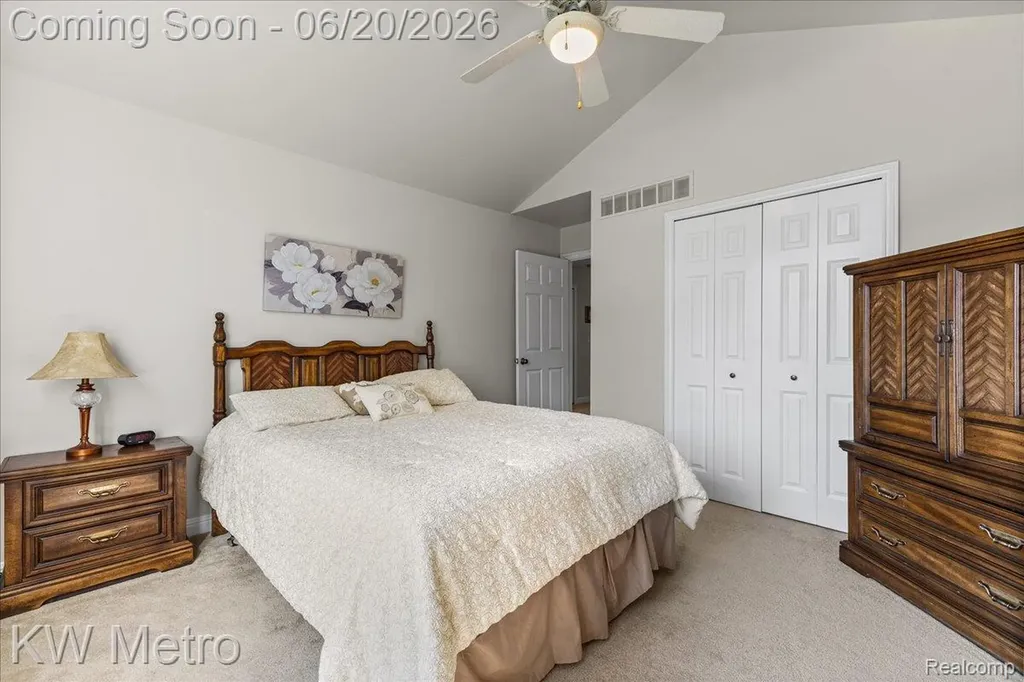 49145 White Mill Drive Shelby Charter Township MI 48317