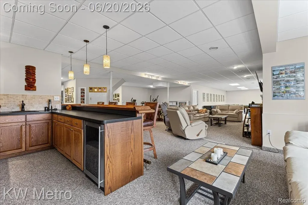 49145 White Mill Drive Shelby Charter Township MI 48317