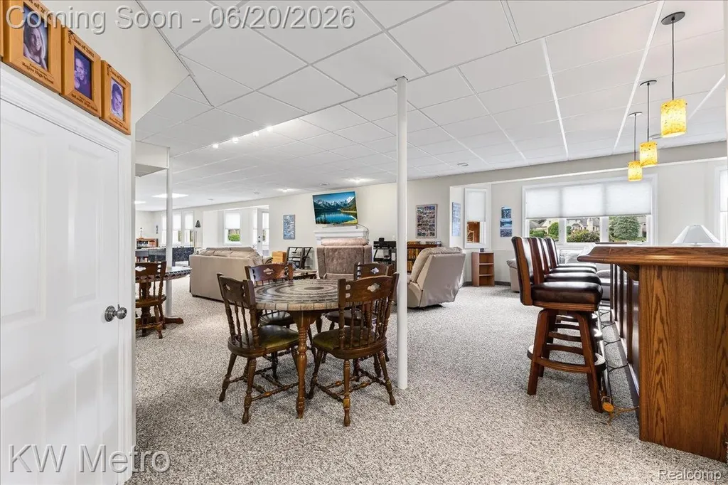 49145 White Mill Drive Shelby Charter Township MI 48317