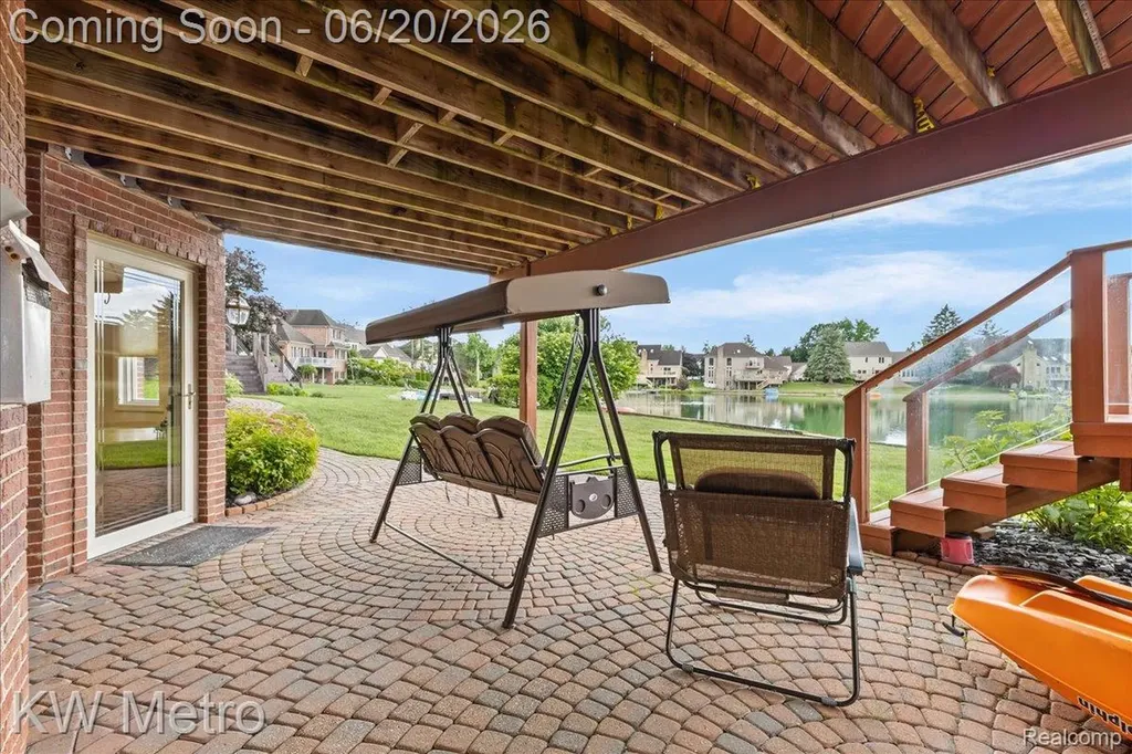 49145 White Mill Drive Shelby Charter Township MI 48317