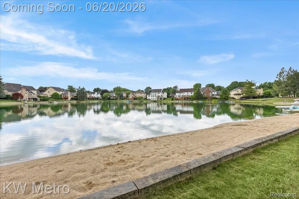 49145 White Mill Drive Shelby Charter Township MI 48317