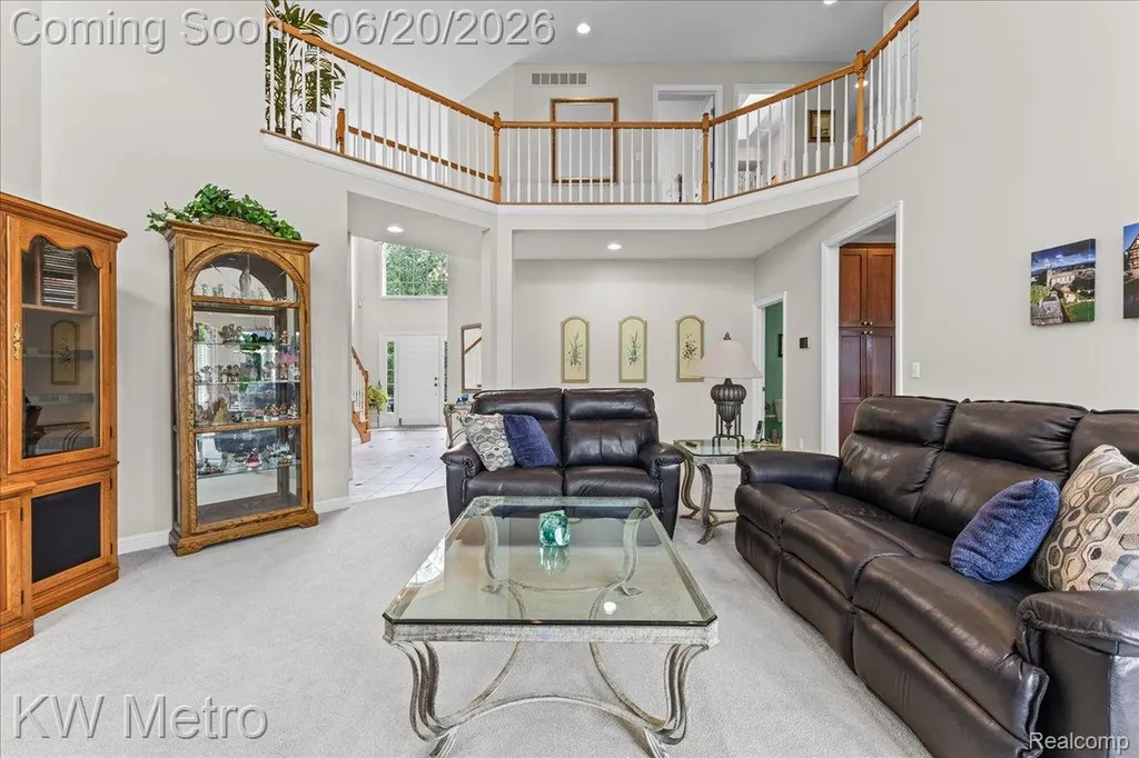 49145 White Mill Drive Shelby Charter Township MI 48317