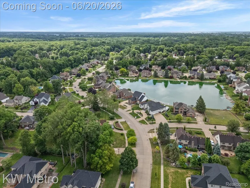 49145 White Mill Drive Shelby Charter Township MI 48317