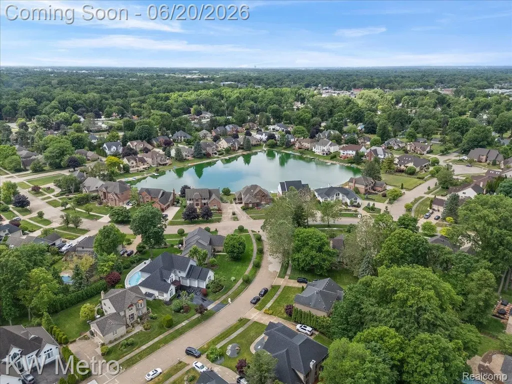49145 White Mill Drive Shelby Charter Township MI 48317