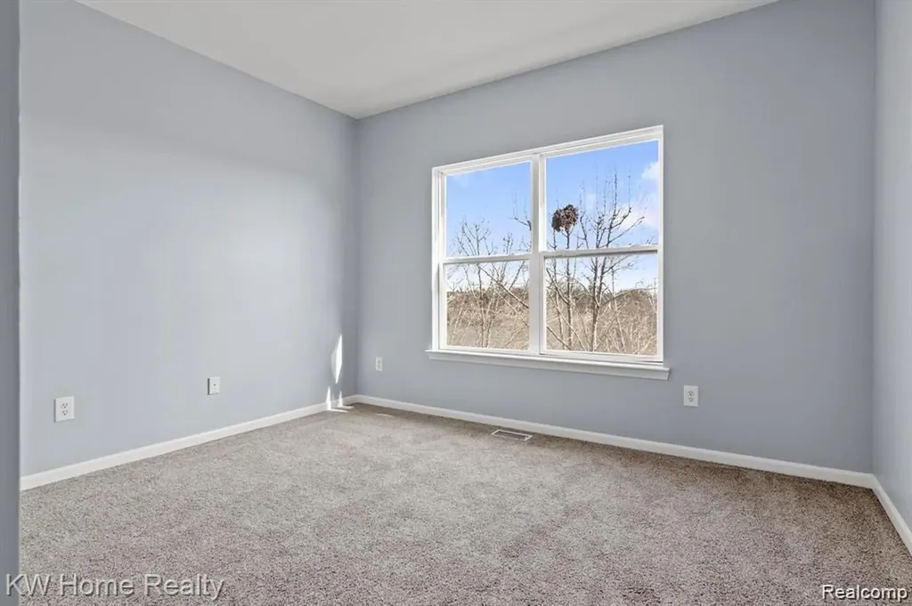 7637 Woodward Avenue Detroit City MI 48202