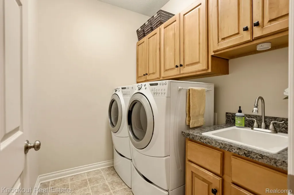 373 Block Street Frankenmuth City MI 48734