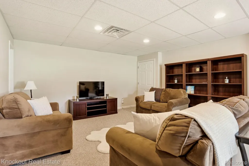 373 Block Street Frankenmuth City MI 48734