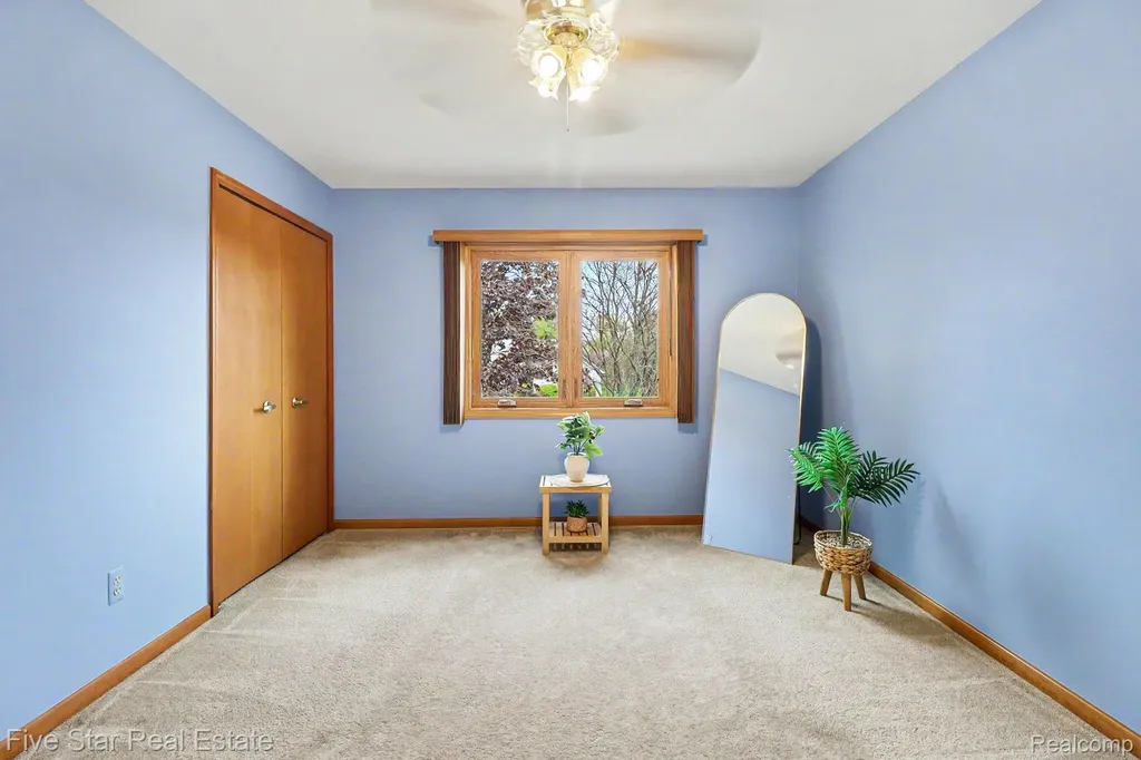 10100 Abrams Fork Brighton Township MI 48114