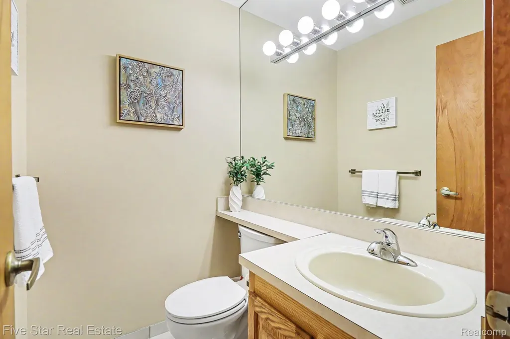 10100 Abrams Fork Brighton Township MI 48114