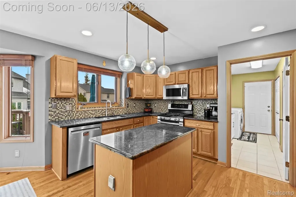 1044 Lincoln Drive Brighton City MI 48116