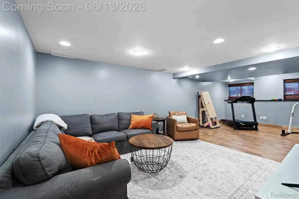 1044 Lincoln Drive Brighton City MI 48116