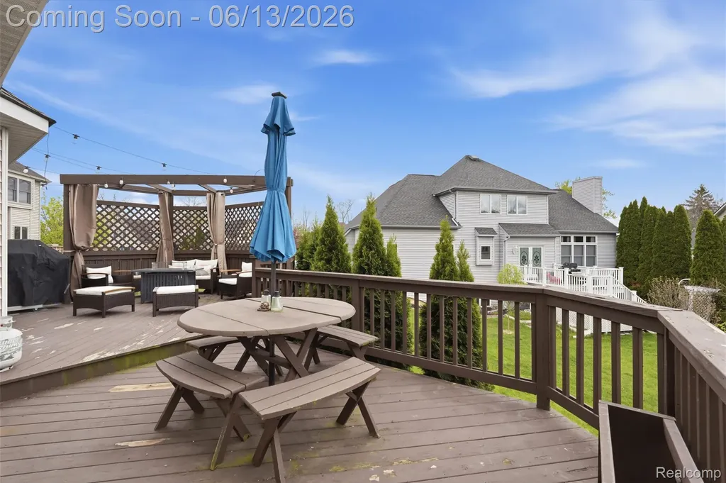 1044 Lincoln Drive Brighton City MI 48116