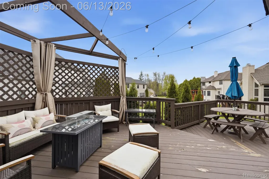 1044 Lincoln Drive Brighton City MI 48116