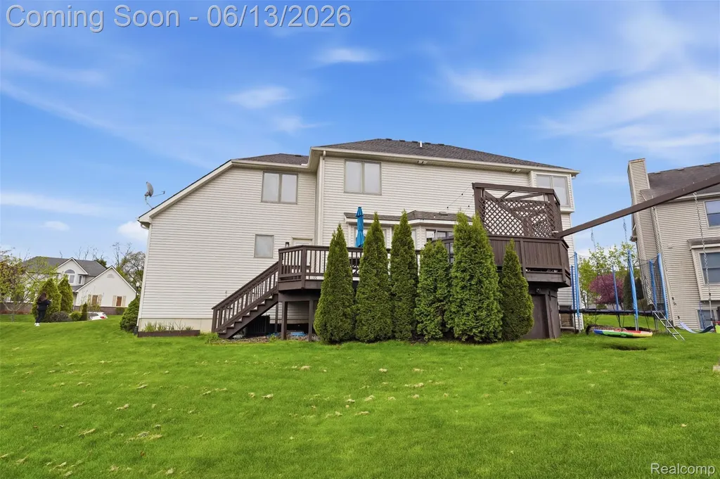 1044 Lincoln Drive Brighton City MI 48116