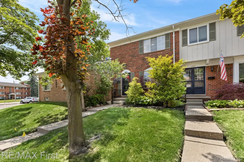 4905 Coventry Street Royal Oak City MI 48073