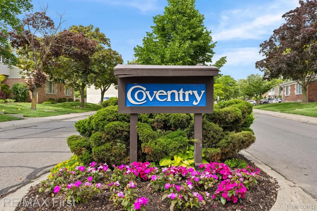 4905 Coventry Street Royal Oak City MI 48073
