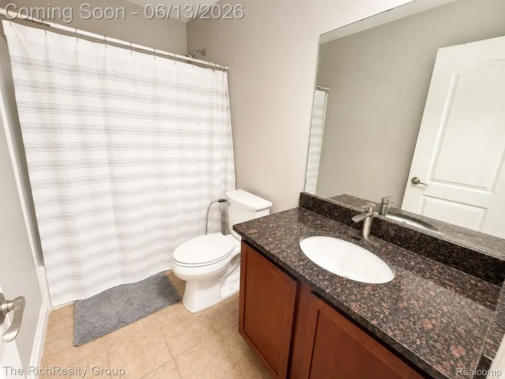 46127 Ashton Woods Court Canton Charter Township MI 48187