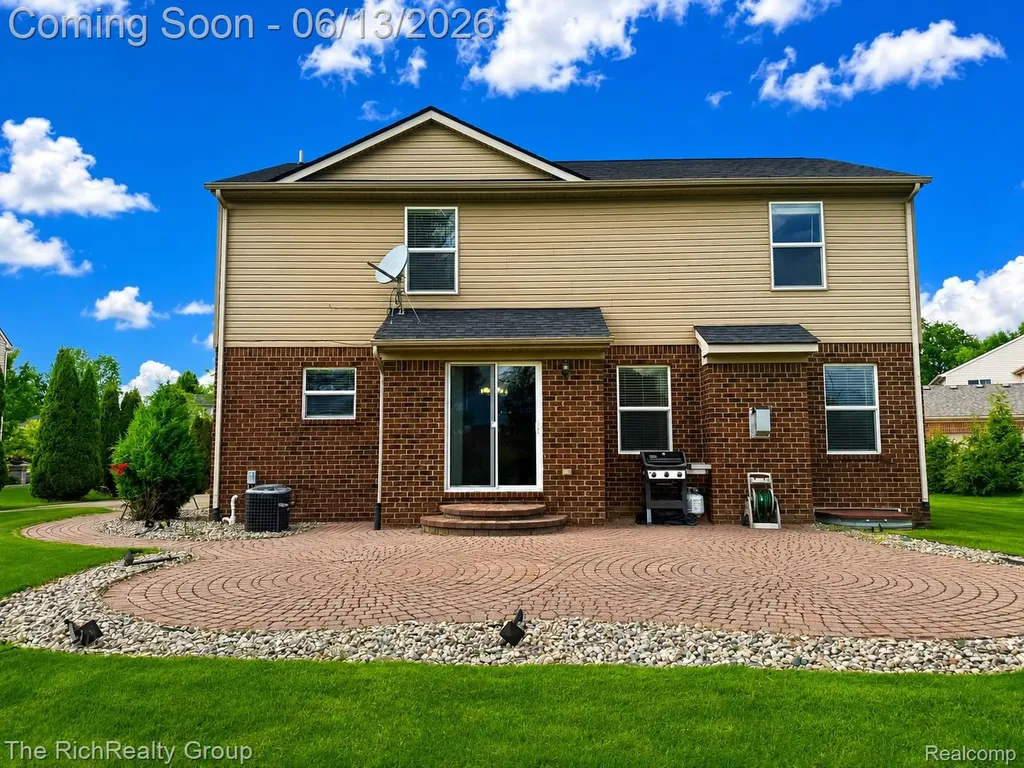 46127 Ashton Woods Court Canton Charter Township MI 48187