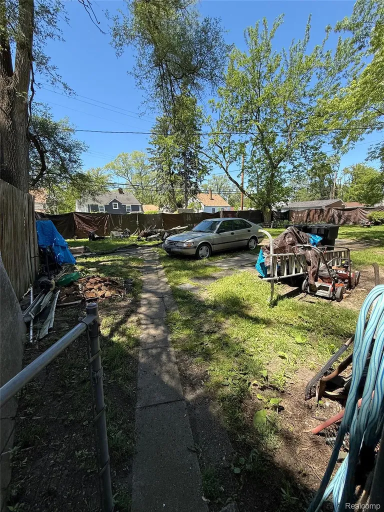 19335 Ryan Road Detroit City MI 48234