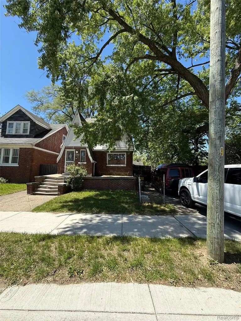 19335 Ryan Road Detroit City MI 48234