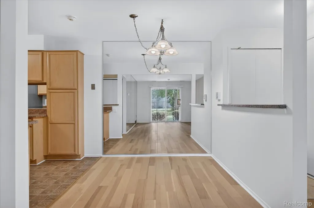 2037 E Franklin Drive Canton Charter Township MI 48187