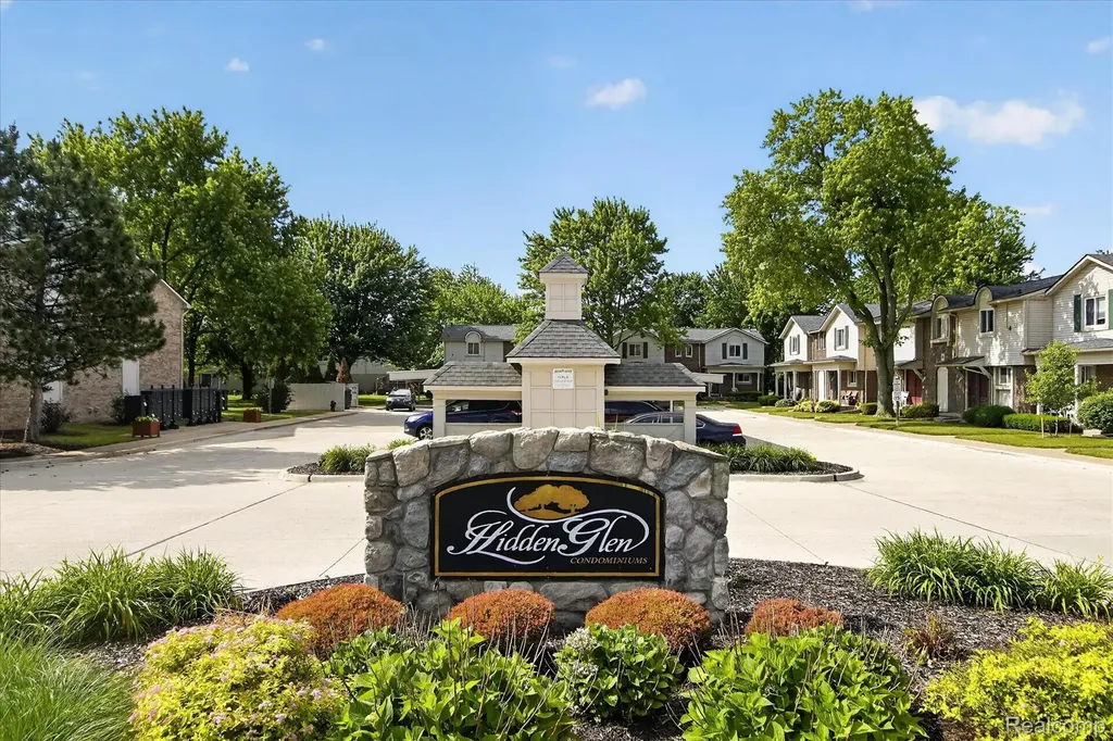 2037 E Franklin Drive Canton Charter Township MI 48187