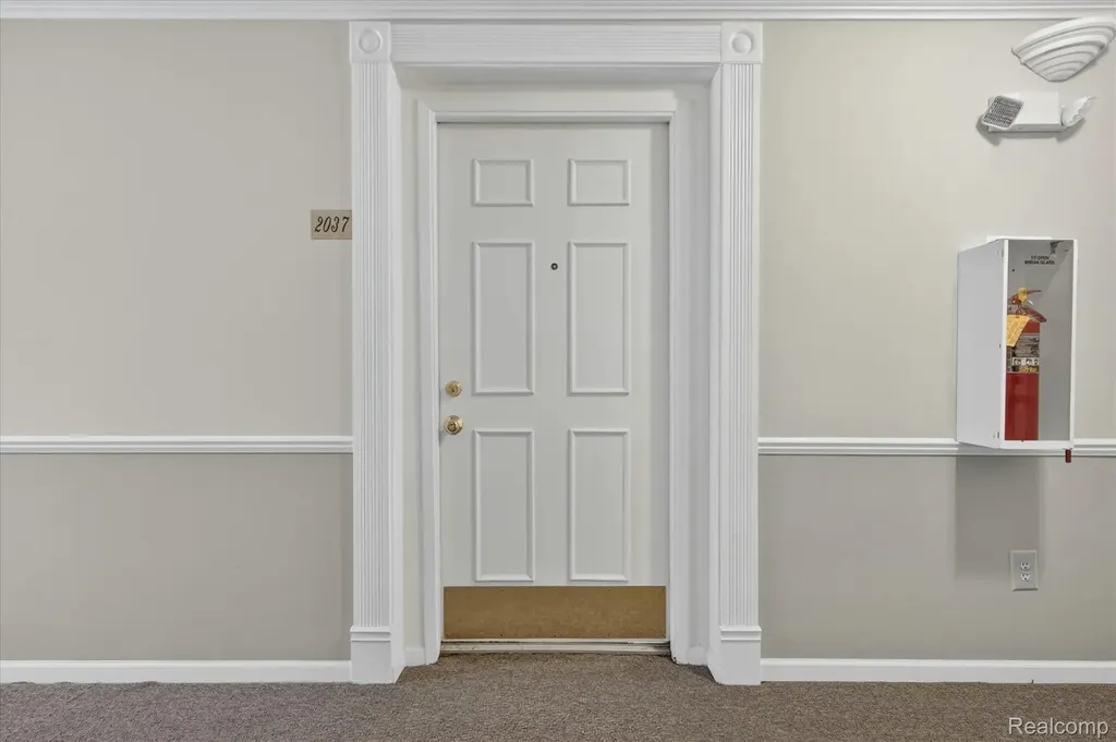 2037 E Franklin Drive Canton Charter Township MI 48187