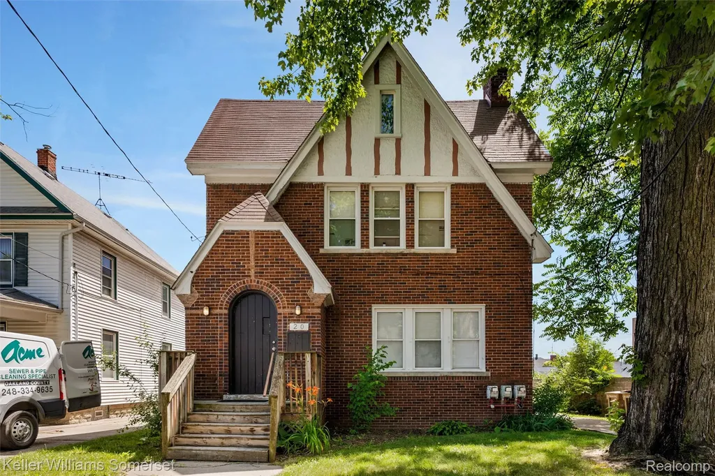 20 Thorpe Street Pontiac City MI 48341