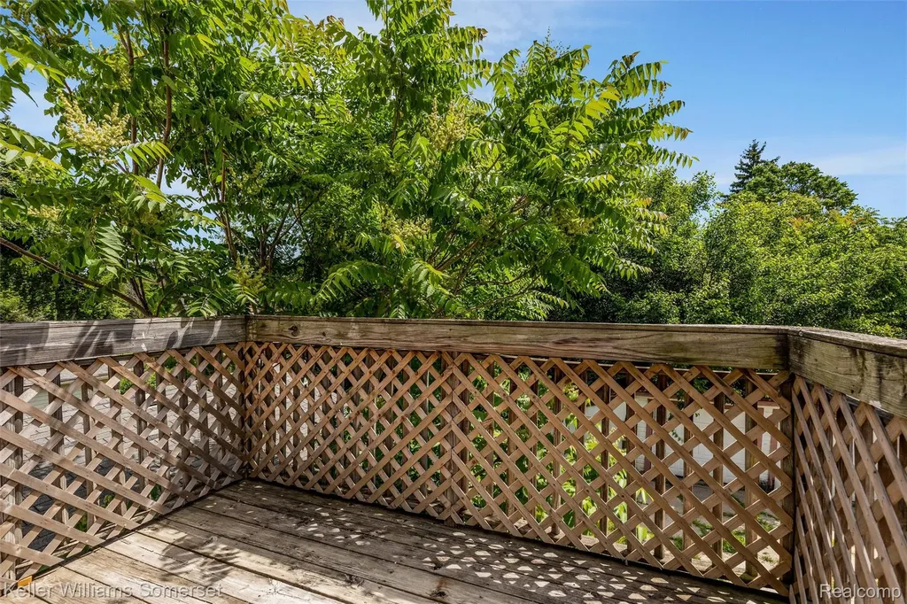 20 Thorpe Street Pontiac City MI 48341