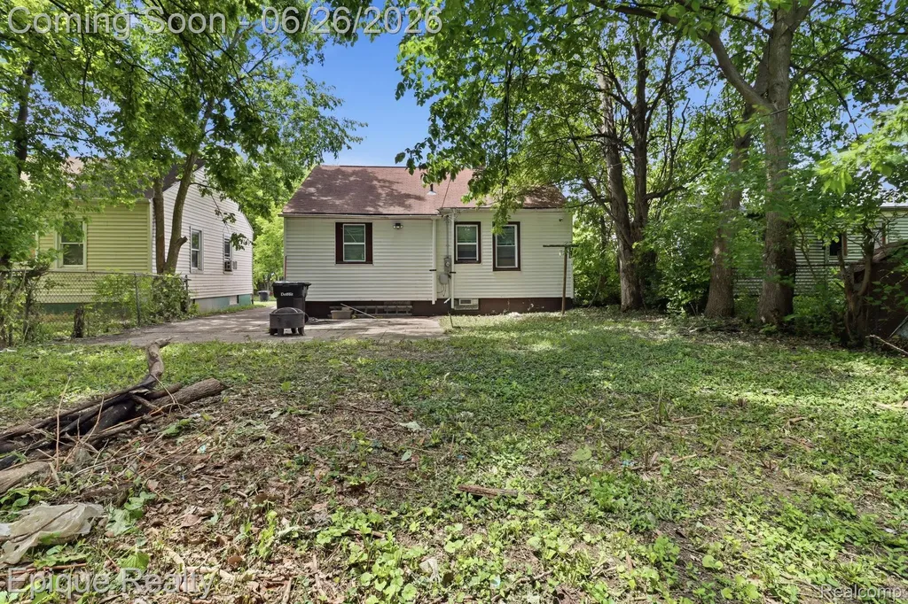 8240 Fielding Street Detroit City MI 48228