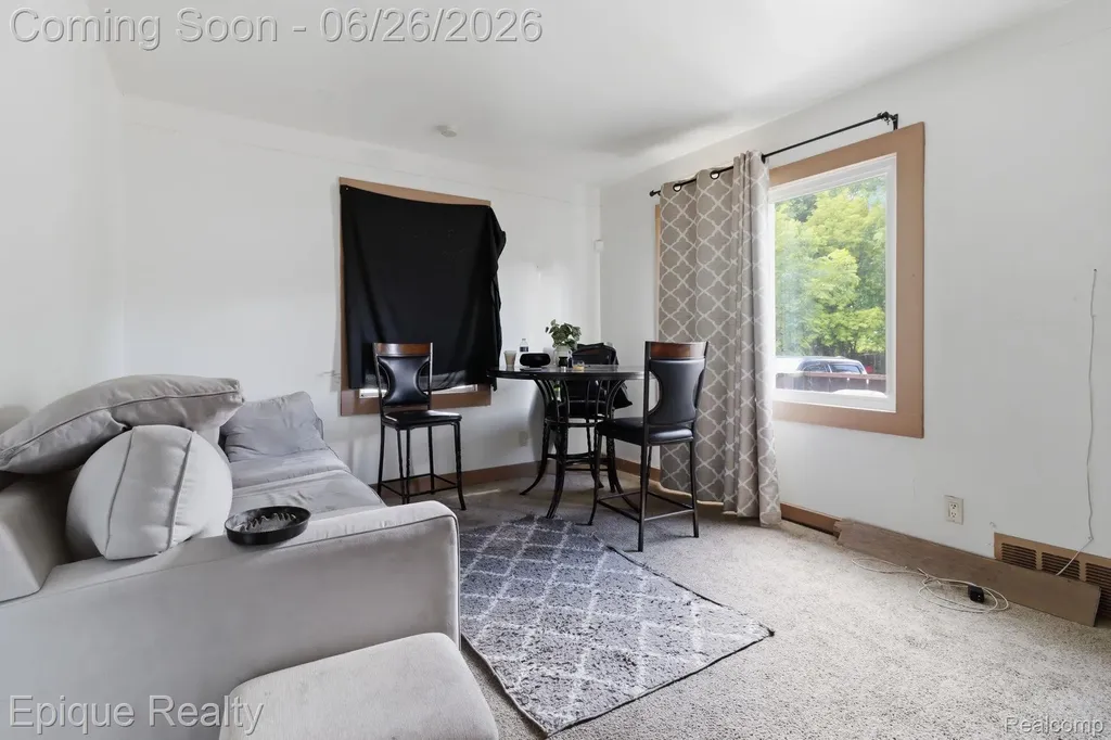 8240 Fielding Street Detroit City MI 48228