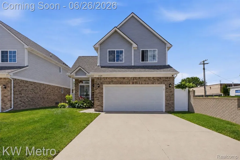 21620 Rosedale Street St. Clair Shores City MI 48080