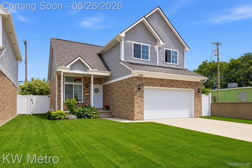 21620 Rosedale Street St. Clair Shores City MI 48080