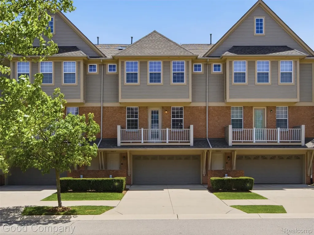 56612 Sunset Drive Shelby Charter Township MI 48316