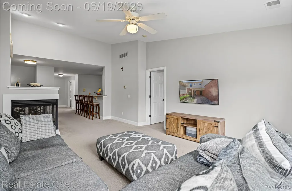43354 Pendleton Circle Sterling Heights City MI 48313