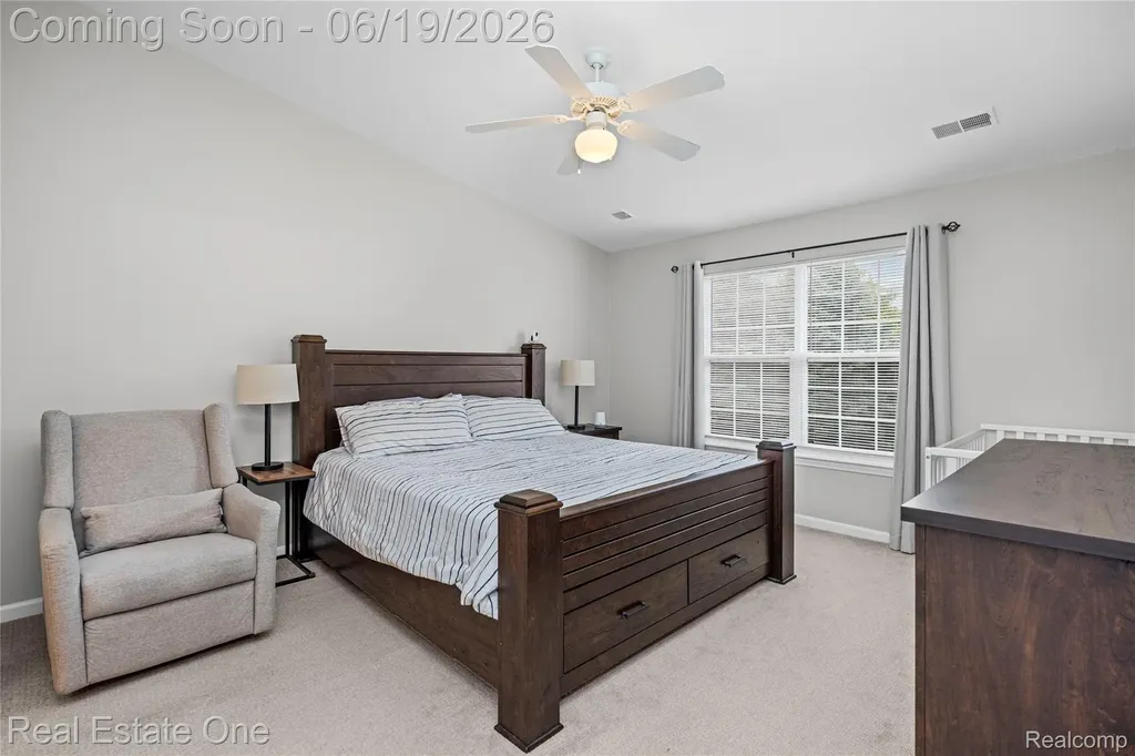43354 Pendleton Circle Sterling Heights City MI 48313