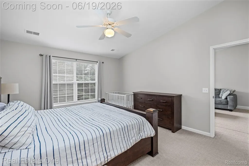 43354 Pendleton Circle Sterling Heights City MI 48313