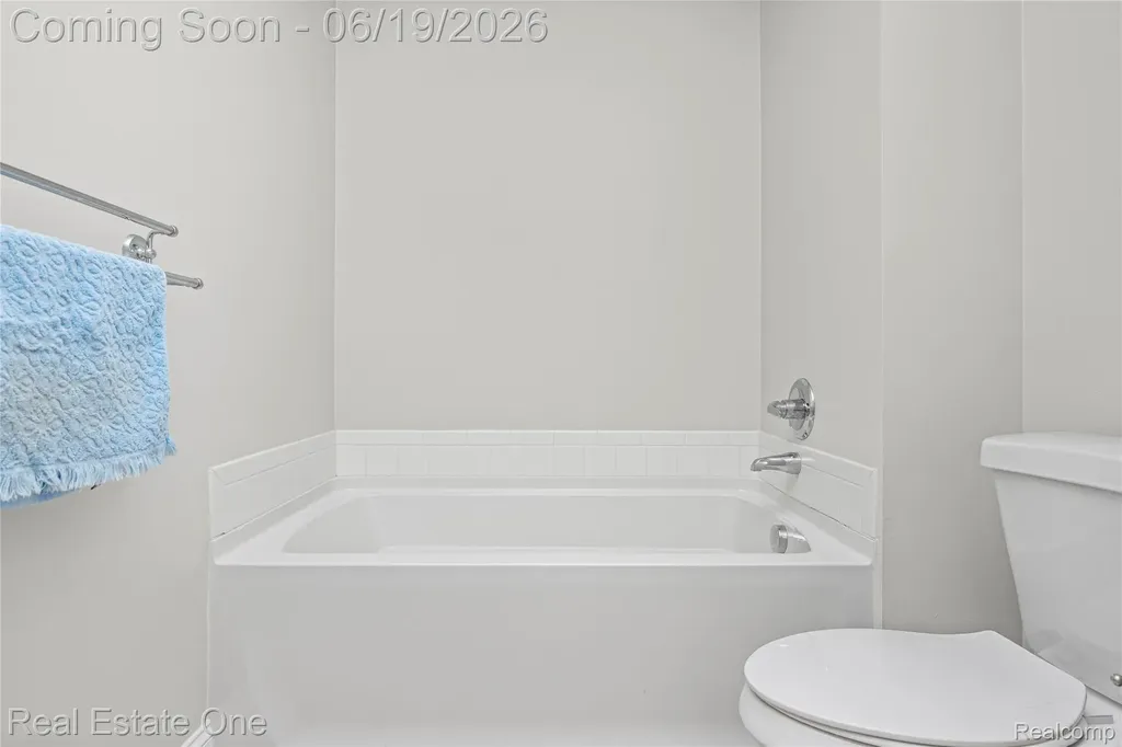 43354 Pendleton Circle Sterling Heights City MI 48313
