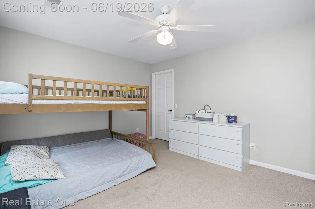 43354 Pendleton Circle Sterling Heights City MI 48313