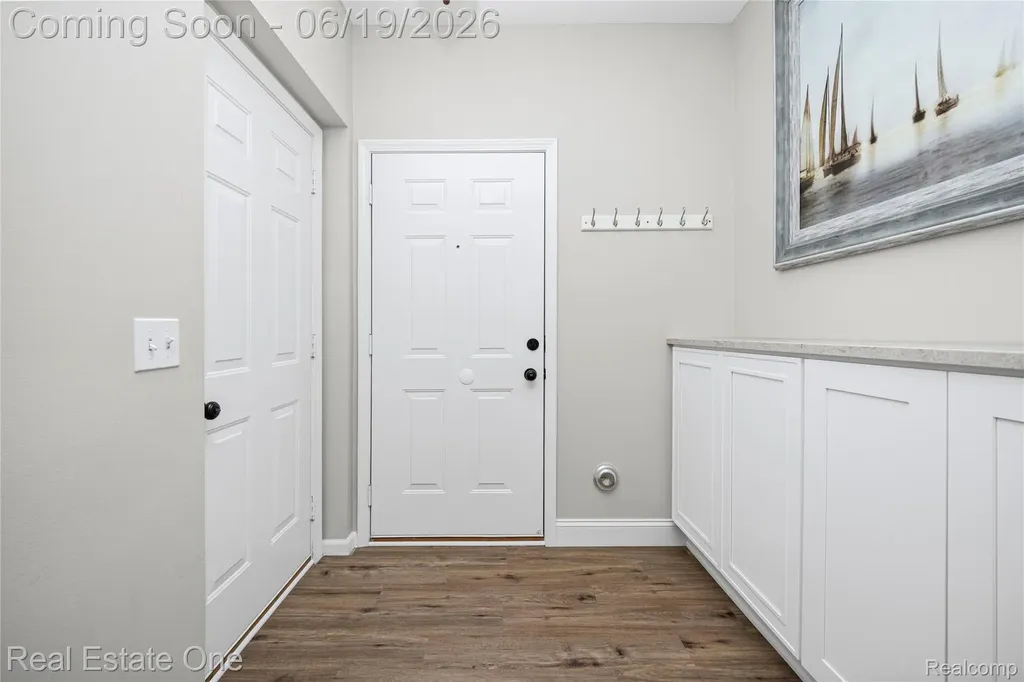 43354 Pendleton Circle Sterling Heights City MI 48313