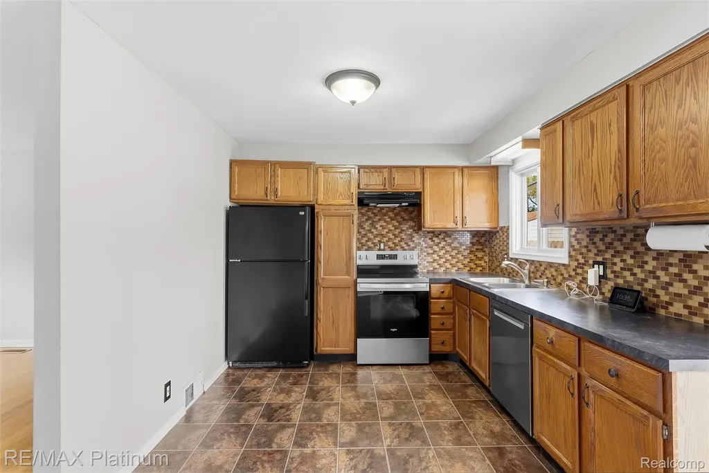5354 Don Shenk Drive Swartz Creek City MI 48473