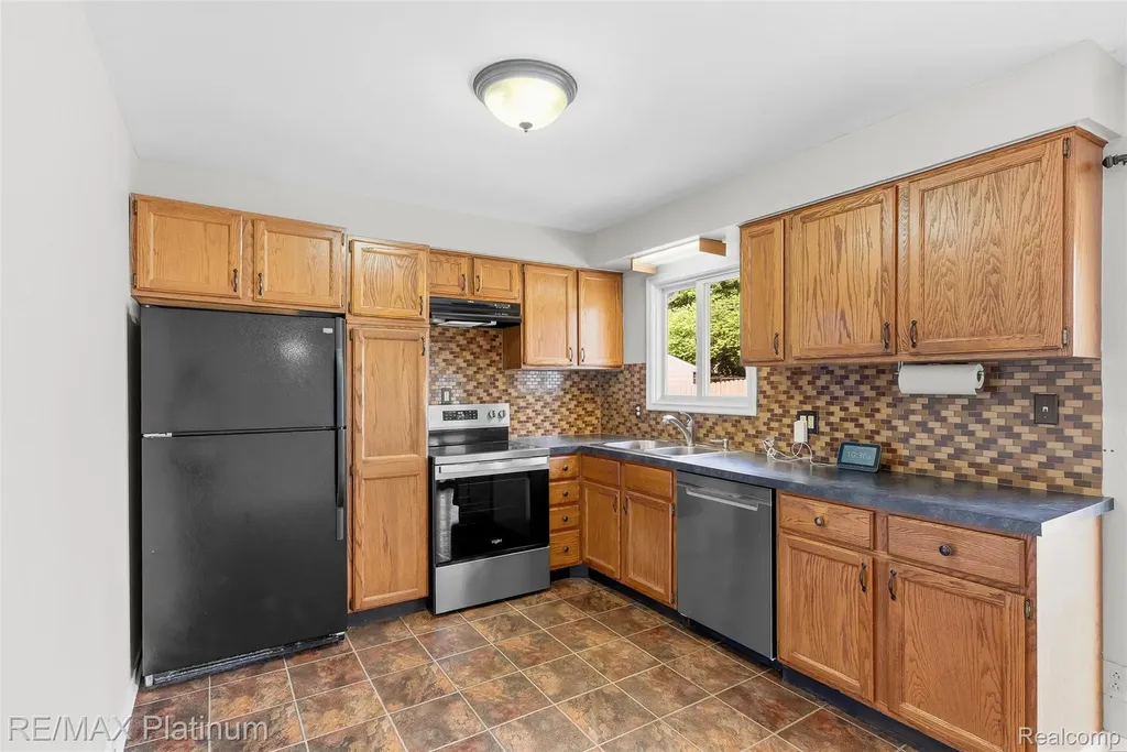 5354 Don Shenk Drive Swartz Creek City MI 48473