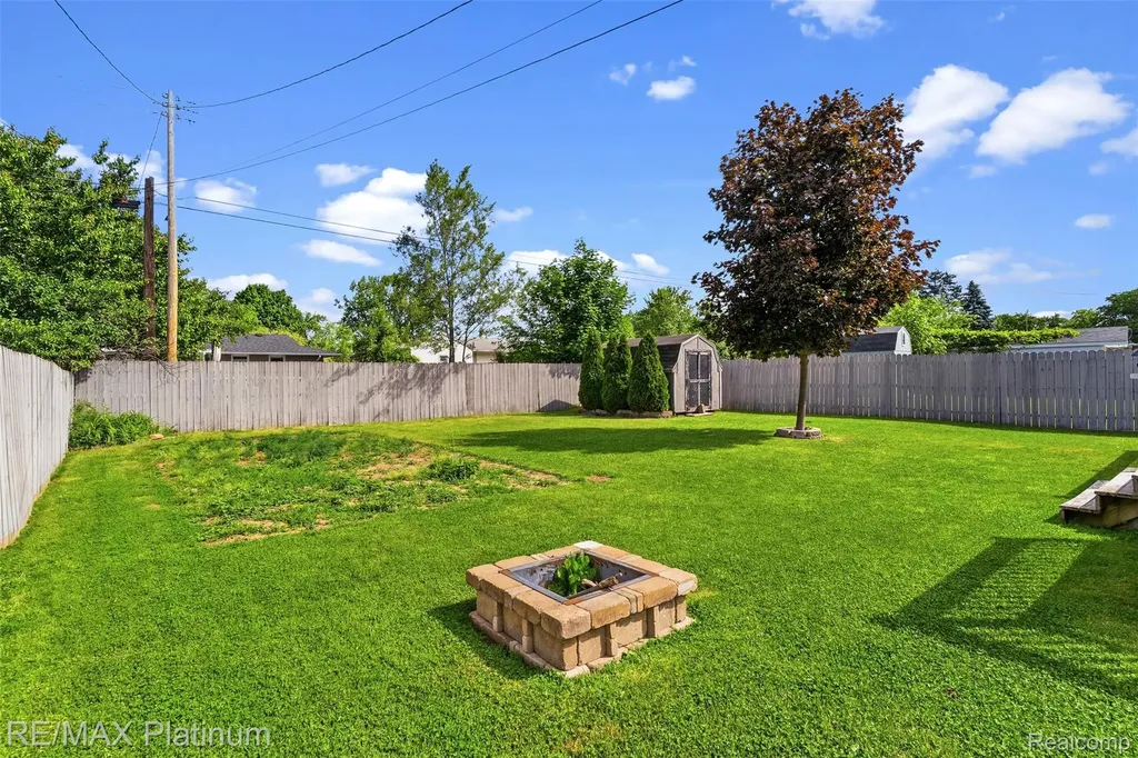 5354 Don Shenk Drive Swartz Creek City MI 48473