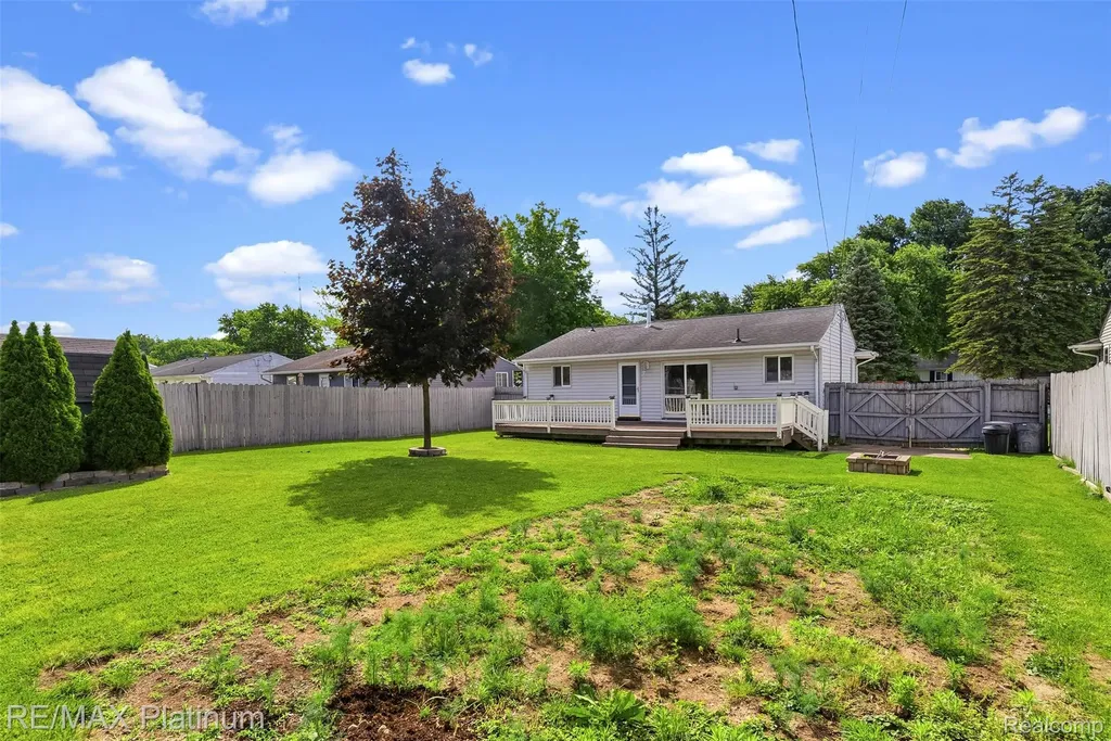 5354 Don Shenk Drive Swartz Creek City MI 48473