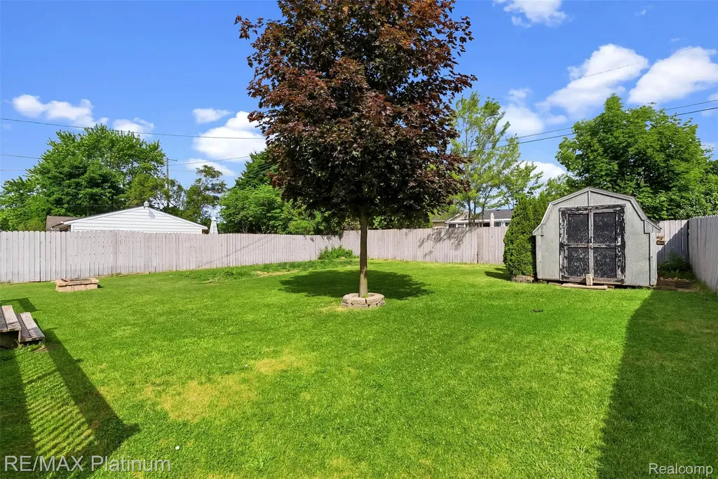 5354 Don Shenk Drive Swartz Creek City MI 48473