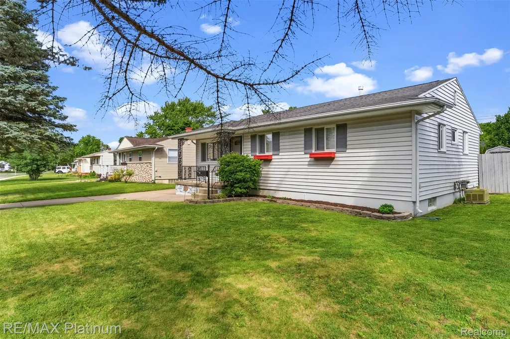 5354 Don Shenk Drive Swartz Creek City MI 48473