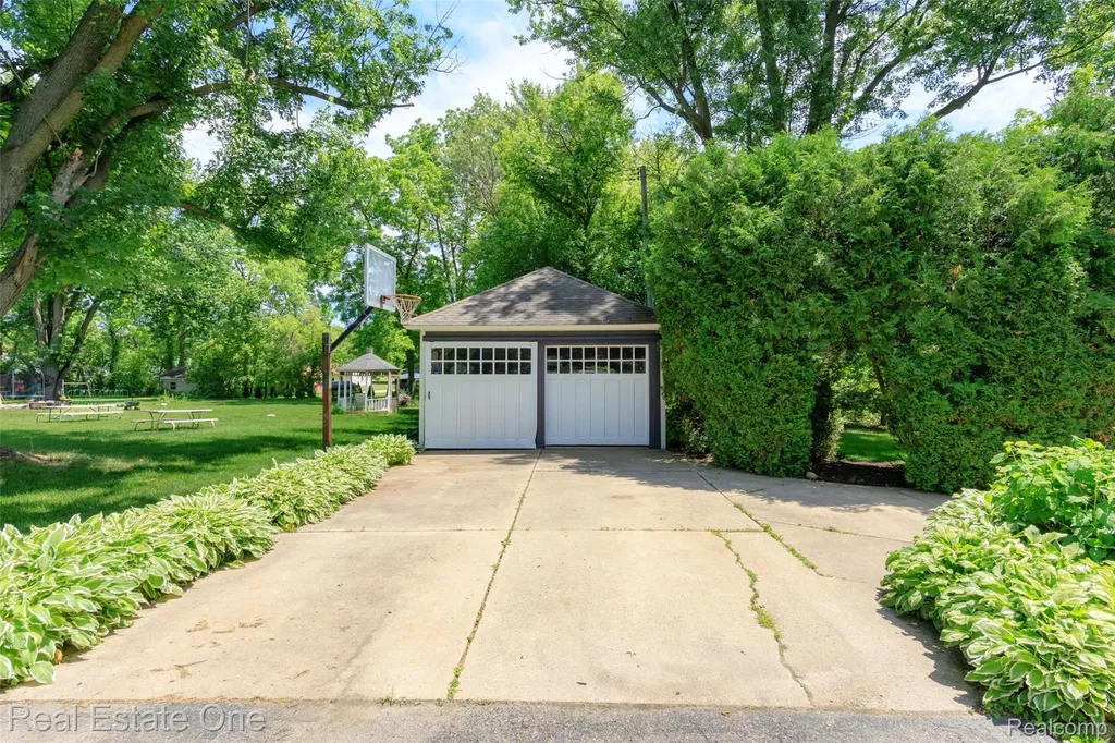 342 N Main Street Romeo Village MI 48065