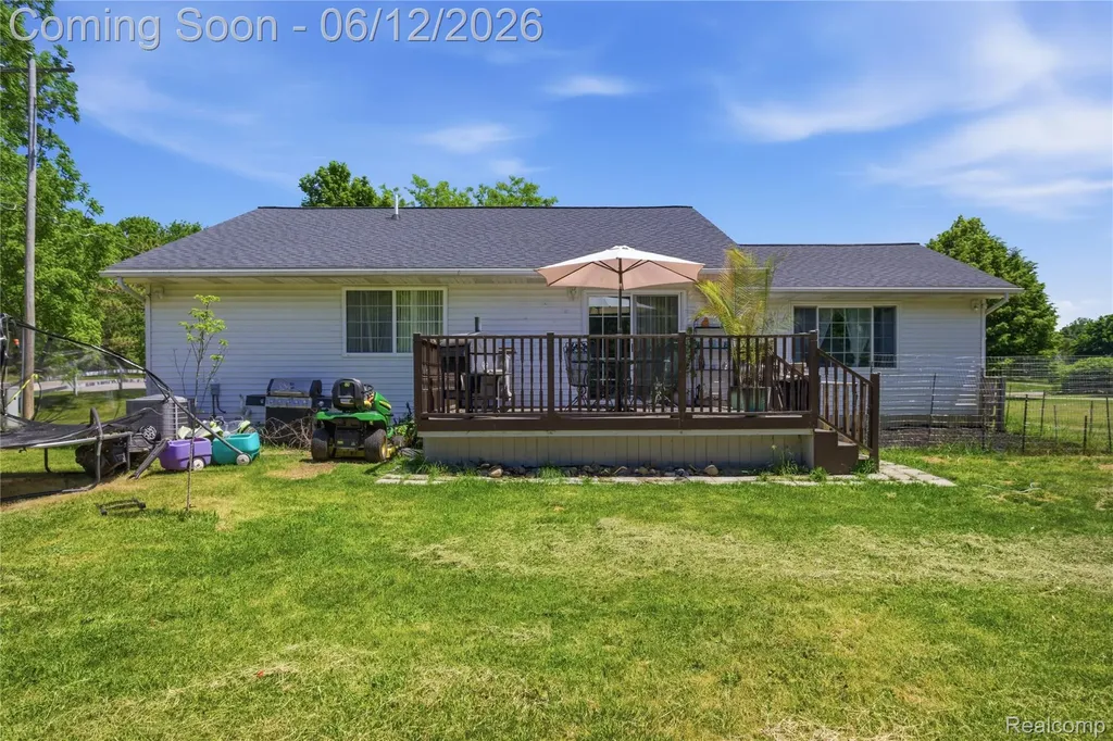 16362 Paddock Club Boulevard Fenton Charter Township MI 48451