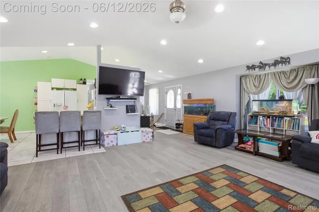 16362 Paddock Club Boulevard Fenton Charter Township MI 48451