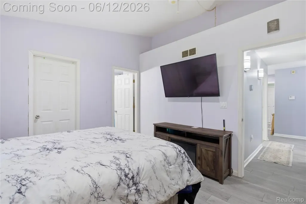 16362 Paddock Club Boulevard Fenton Charter Township MI 48451